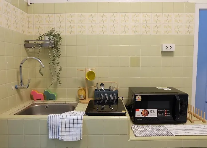 別荘 Phayathai Pink House-3br Family Townhouse Near Ari *
